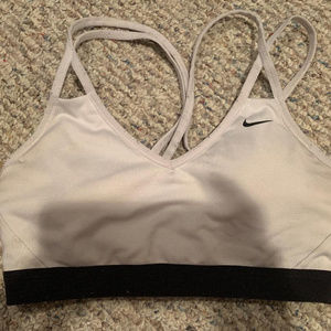 Women's Nike Medium Sports Bra